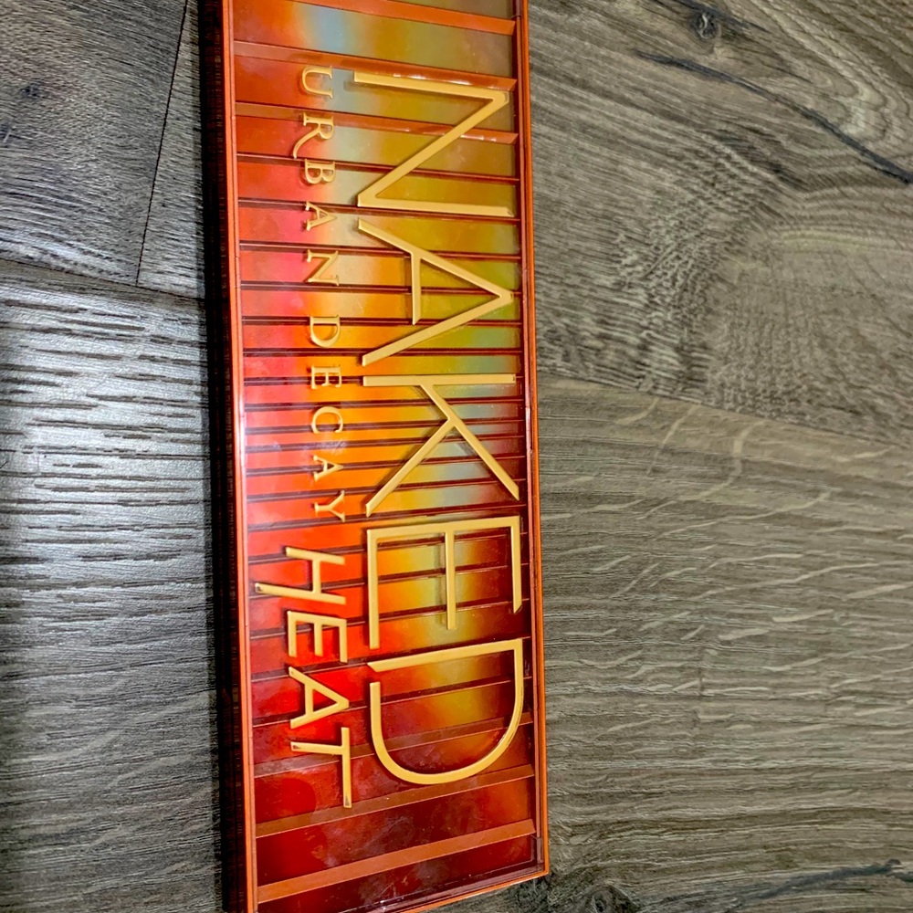 Urban Decay Naked Heat Palette